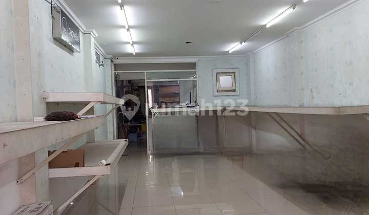 Ruko Bagus 3 Lantai Strategis Ada Lift Sewa Gajah Semarang Timur 1