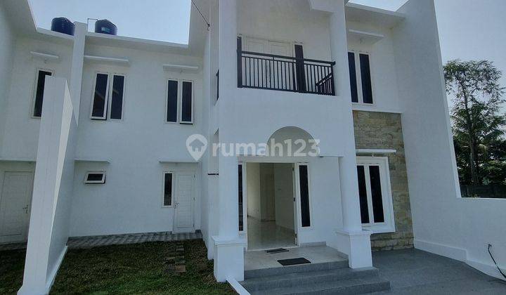 Rumah Baru Modern Classic Perumahan Villa Rizki Ilhami Sawangan 1