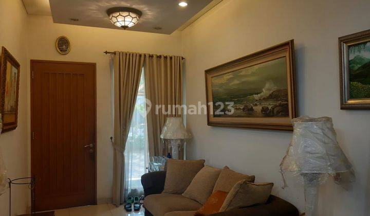 Rumah Bagus Siap Huni Depan Taman Emerald Bintaro 2