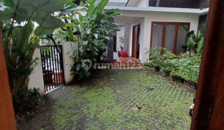 Rumah mewah siap huni lingkungan asri Cikini Bintaro 2