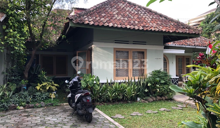 Rumah Lama Antiq Siap Huni Lingkungan Asri Cipaganti 2