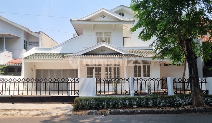 Rumah Bagus Lingkungan Hunian dan Usaha Bintaro Sektor 9