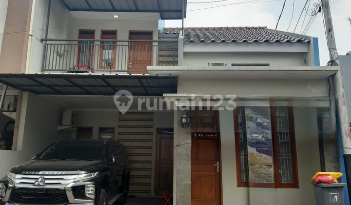 Rumah Bagus Hoek Lingkungan Nyaman Dalam Cluster Jagakarsa
