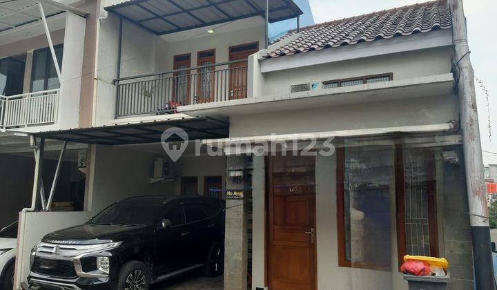 Rumah Bagus Hoek Lingkungan Nyaman Dalam Cluster Jagakarsa 2