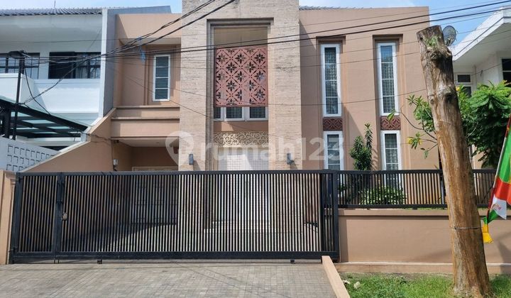 2-Storey Well-Maintained House Ready to Occupy Marble Floors Pondok Indah 2-Storey Well-Maintained House Ready to Occupy Marble Floors Pondok Indah