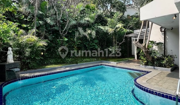 Rumah Mewah Terawat Tropical Terawat Town House Kenanga Ampera 2