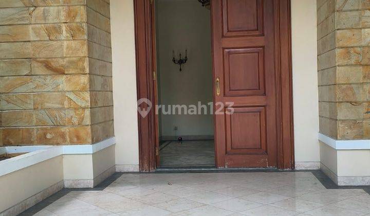 Rumah Mewah Siap Huni Lingkungan Tenang Prime Area Wijaya 2