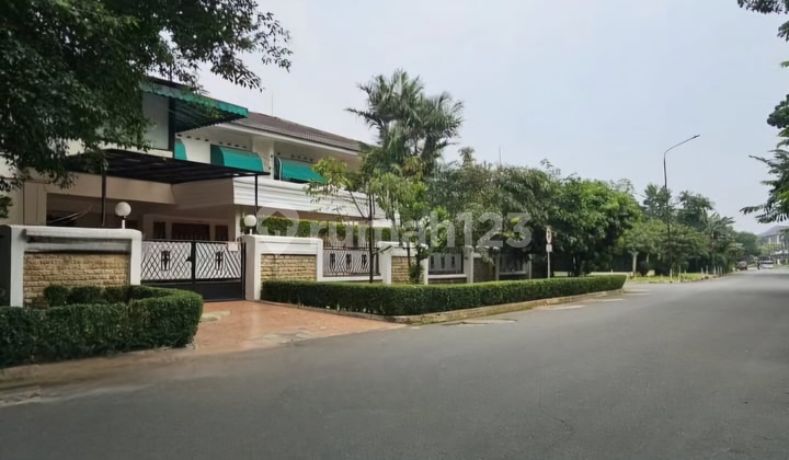 Rumah Mewah Siap Huni Terawat Lingkungan Asri Pondok Indah 2
