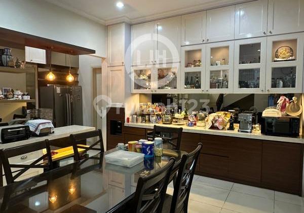 Dijual Cepat Rumah Cluster Pelican The Springs Gading Serpong - 4+1 KT, SHM, Semi Furnished