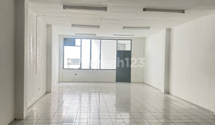 Ruko 2 Lantai dengan Lt 185M2 .Harga Murah di Kota Tangerang