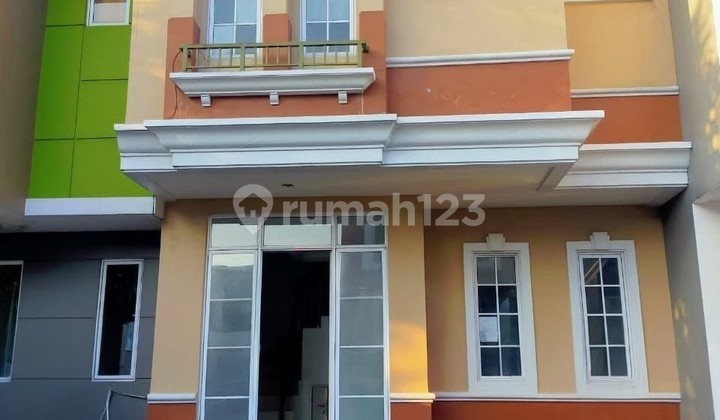 Cheapest Neat House Malibu Village Gading Serpong 1