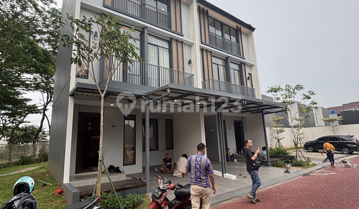 Cocok Hunian & Investasi Rumah 3 Lantai Malibu Anza Homes Gading Serpong Cocok Hunian & Investasi Rumah 3 Lantai Malibu Anza Homes Gading Serpong