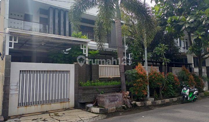 Turun Harga Rumah mewah 2 Lantaidi Turangga SHM jalan lebar 13