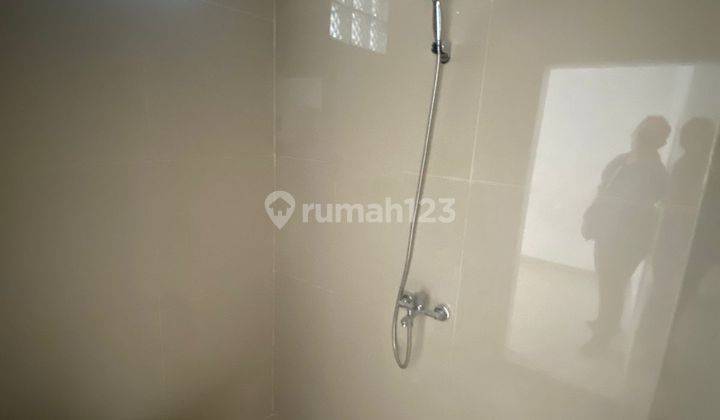 Harga Nego Rumah Baru 2 lantai di Turangga dkt Trans Studio SHM 11