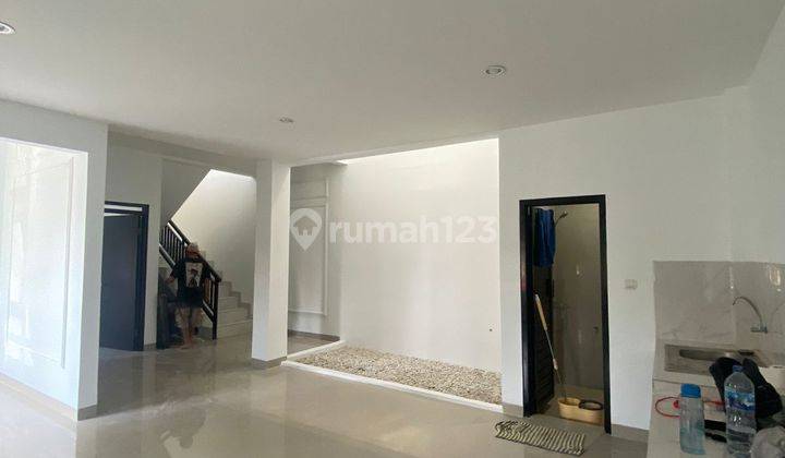 Harga Nego Rumah Baru 2 Lantai di Turangga dkt Trans Studio  2