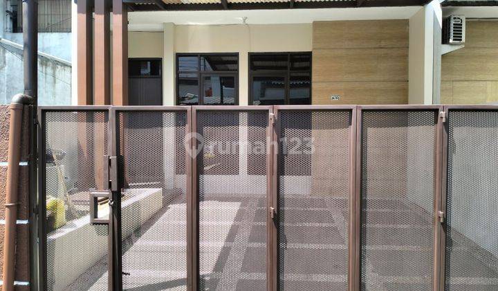 Rumah minimalis 2 lantai tengah kota harga terjangkau 2