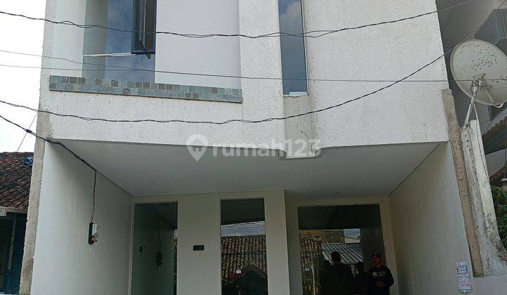 Rumah Baru 2 Lantai Di Sayap Bkr Buah Batu Shm