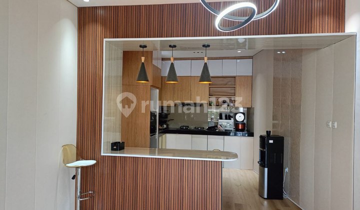 Luxury Ready-to-Occupy House with SHM, Furnished, Twin Area near Buah Batu, Bandung 1
