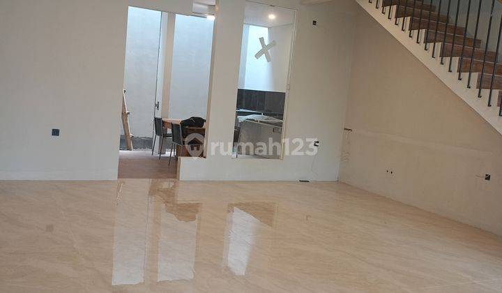 Rumah Baru 2 Lantai Tengah Kota Di Buah Batu