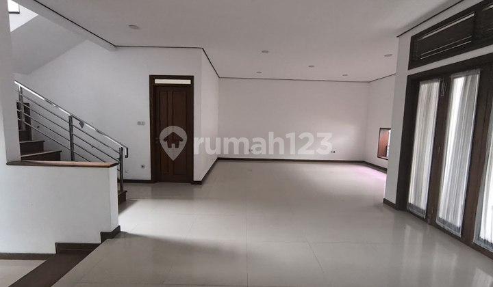 Spacious 2-Story House in Batununggal Complex near Buah Batu