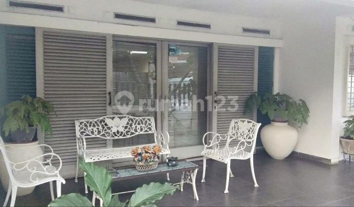 Well-Maintained Old House, Spacious, Ready to Occupy with SHM, in Buah Batu near Turangga. 2