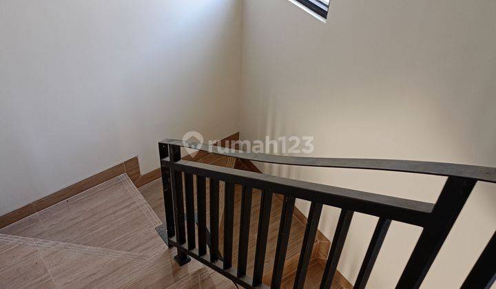 Rumah Baru 2 Lantai Di Komplek One Gate Bkr Shm 2