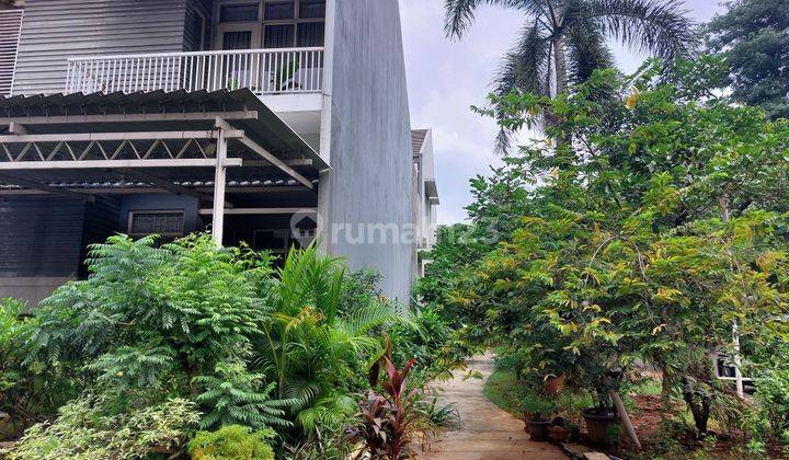 tampak depan rumah 2.5 lantai, pinang residence