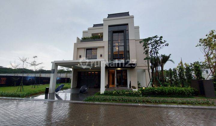 Tresor Bsd Rumah Mewah, 3 Lantai, Dijantung Bsd City 2