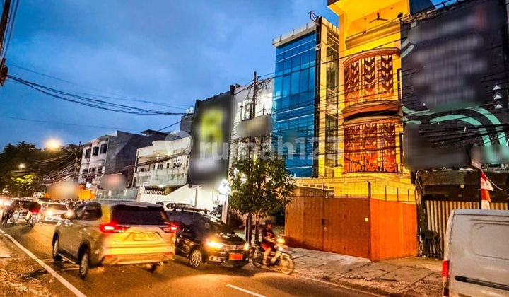 Eminent Kost House Tanjung Duren West Jakarta