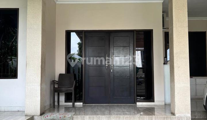Quick Sale: Neat, Pretty, and Good House in Sector 5, Karawaci, Tangerang 2