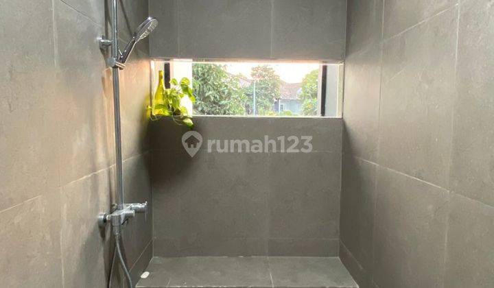 Dijual segera rumah Fully Furnished Siap Huni di Bsd 2