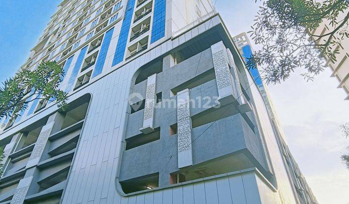 Dijual Cepat Ruang Kantor siap pakai view pool dan city di Bsd 1