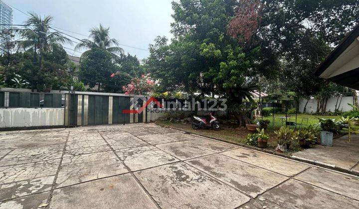 Rumah Lama Halaman Luas 1 Lantai Harga Menarik Dekat Kemang Raya 2