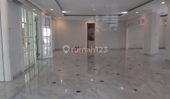 Rumah siap huni dengan kolam renang area Denpasar KuninganJakarta 1