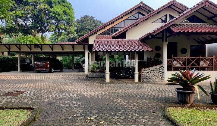 Rumah Siap Huni Halaman Luas Kolam Renang Harga NJOP Lebak Bulus 1