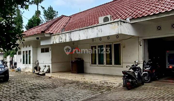 Rumah Tua Halaman Luas Dalam Komplek Harga Menarik Kemang Jakarta 1