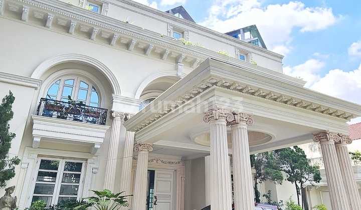 Luxury House Spacious Yard Prime Location Near Pondok Indah Golf Course