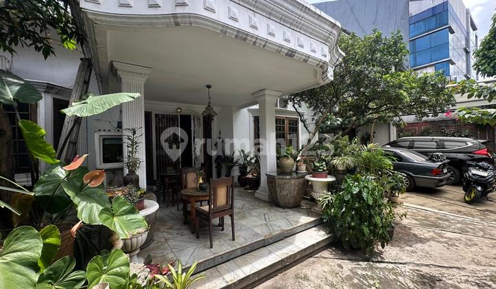 Rumah untuk Usaha Zona Komersil Harga Menarik di Kemang Jakarta Selatan Rumah untuk Usaha Zona Komersil Harga Menarik di Kemang Jakarta Selatan