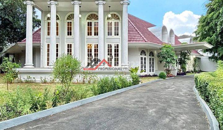 Rumah Mewah Halaman Luas Harga Menarik Di Simpurg Dekat Senayan  1