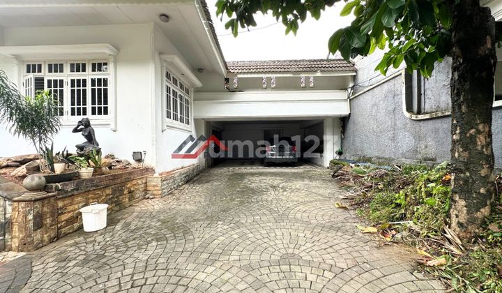 Rumah Lama Halaman Luas Cocok untuk Kantor Klinik Resto di Kebayoran Baru 2
