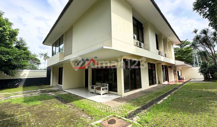 Rumah Siap Huni Ada Kolam Renang bisa untuk Kantor Kemang Jaksel