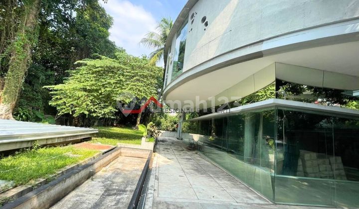 Gedung Komersial 2 Lantai Siap Pakai Harga di Bawah NJOP di Kemang Jakarta Selatan