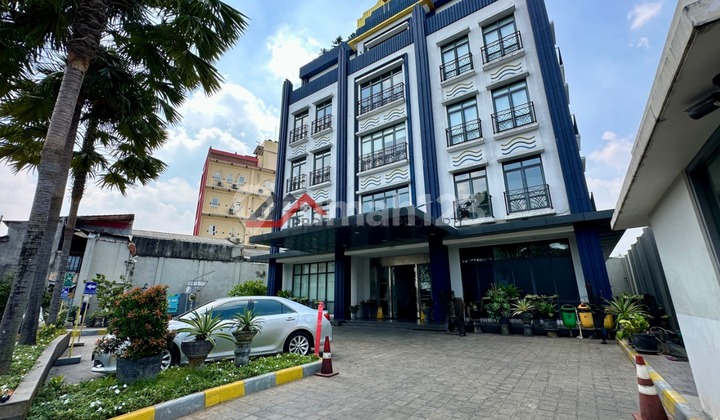 Gedung 5 Lantai Siap Pakai Dekat TB Simatupang dan MRT Lebak Bulus Jakarta Selatan