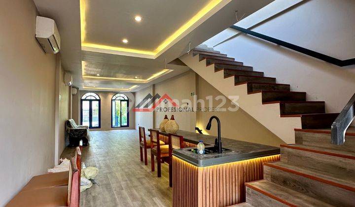 Luxury Ruko Ready to Use, Already Commercial, Attractive Price Near Senopati 2