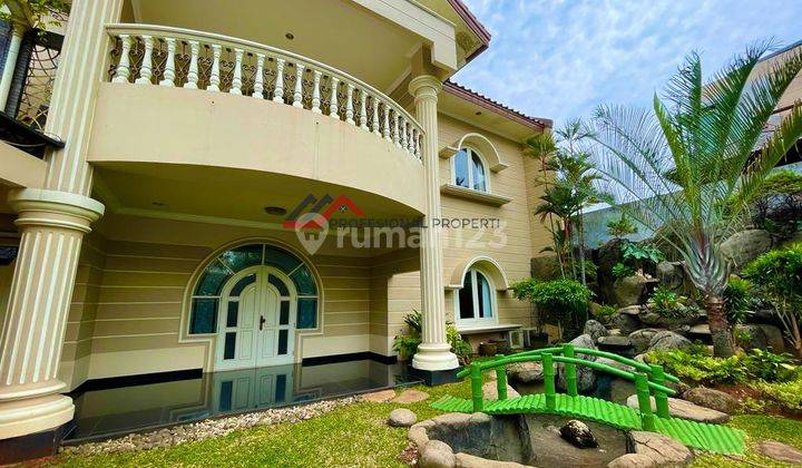 Rumah Siap Huni Halaman Luas Private Pool Harga Menarik Kemang 2