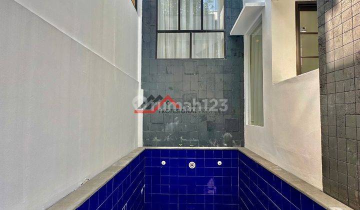 Rumah Modern Minimalis Siap Huni Dalam Town House View Golf 1