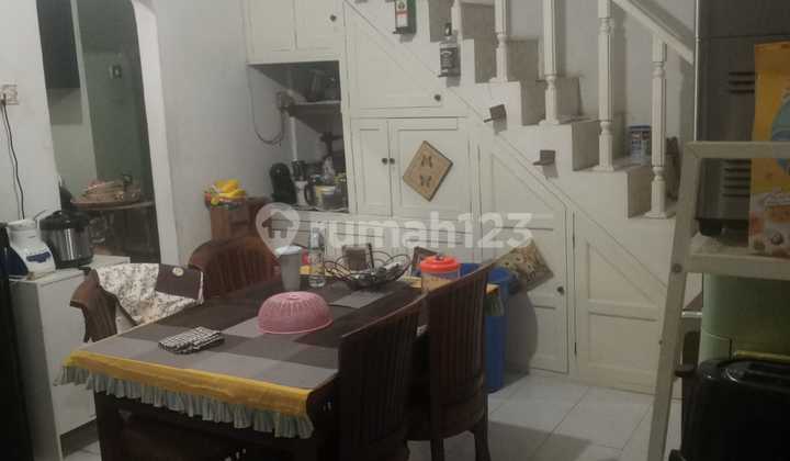 Investasi Bagus Rumah Lama Lokasi Strategis Jakarta Selatan 2