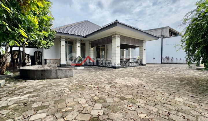 Rumah Mewah Siap Huni Terdapat Main Hall