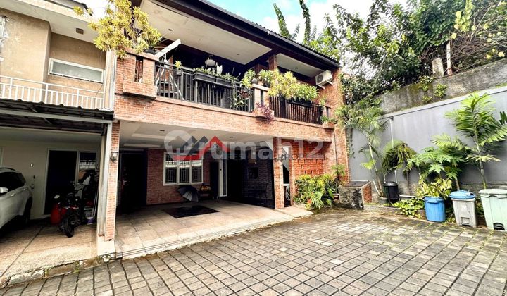 Rumah Siap Huni Bergaya Modern Minimalis di Cilandak Jakarta Selatan