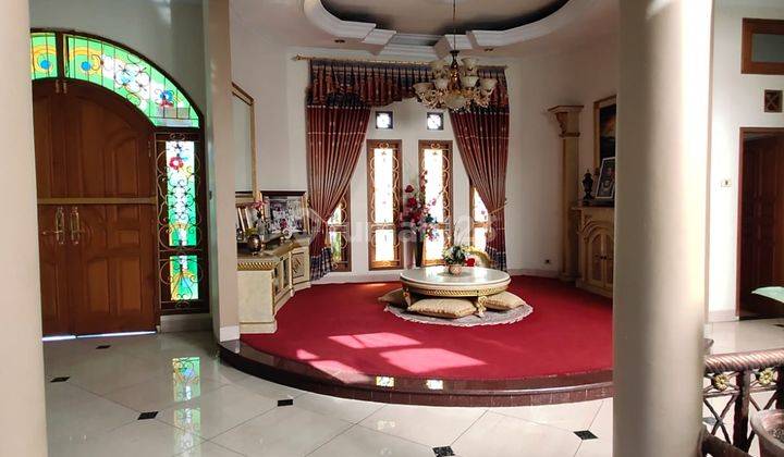 Rumah Mewah Siap Huni Dengan Halaman Luas 2